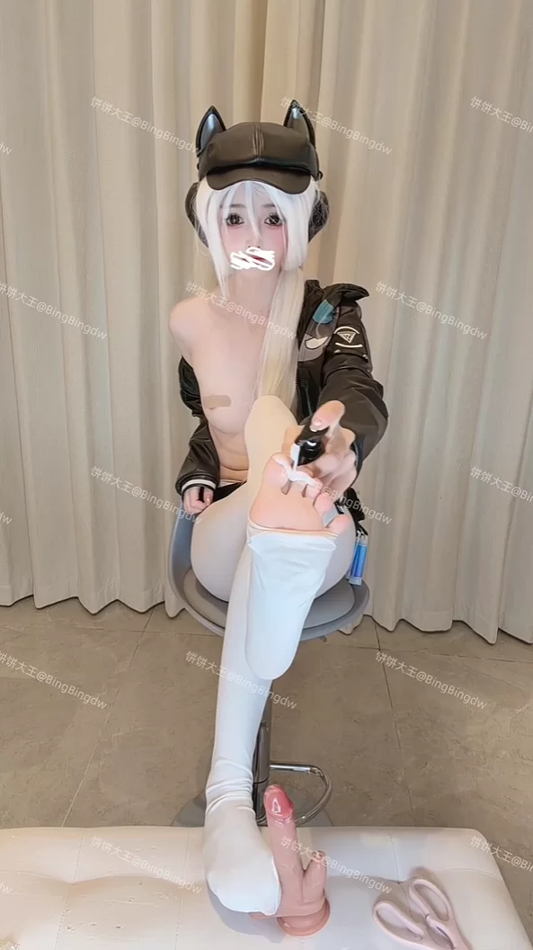 【原版 无第三方水印】饼饼大王 昭昭 cos三角洲行动 露娜 [14P 3V+551MB][老王自建盘]