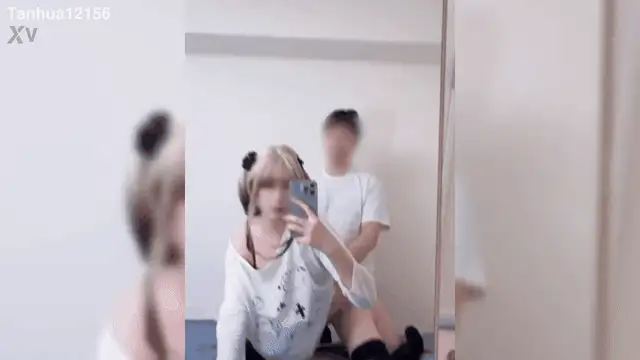 开发萝莉在家做爱 巨乳+白虎榨汁神器 【1080P】 [1v+360M][百度盘]