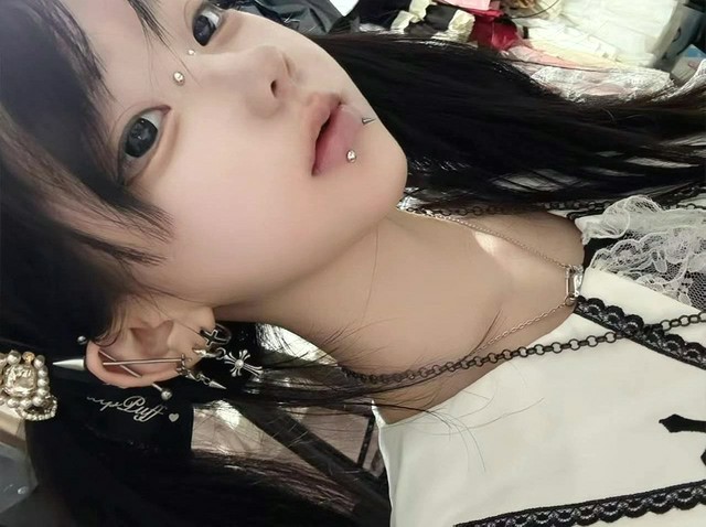 [178V+336P/550MB]抖音 【神再佑我璐酱】 抖音12万粉丝绝顶反差cos小萝莉